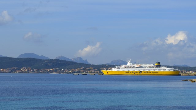 Fähre Golfo Aranci Livorno Sardinia Ferries