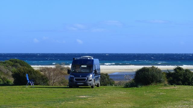 Spiaggia di Berchida Wohnmobilstellplatz